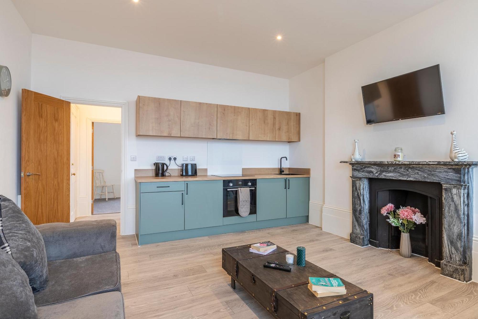 Seaside Serenity: Stylish Sea View Apartments In Herne Bay Exteriör bild