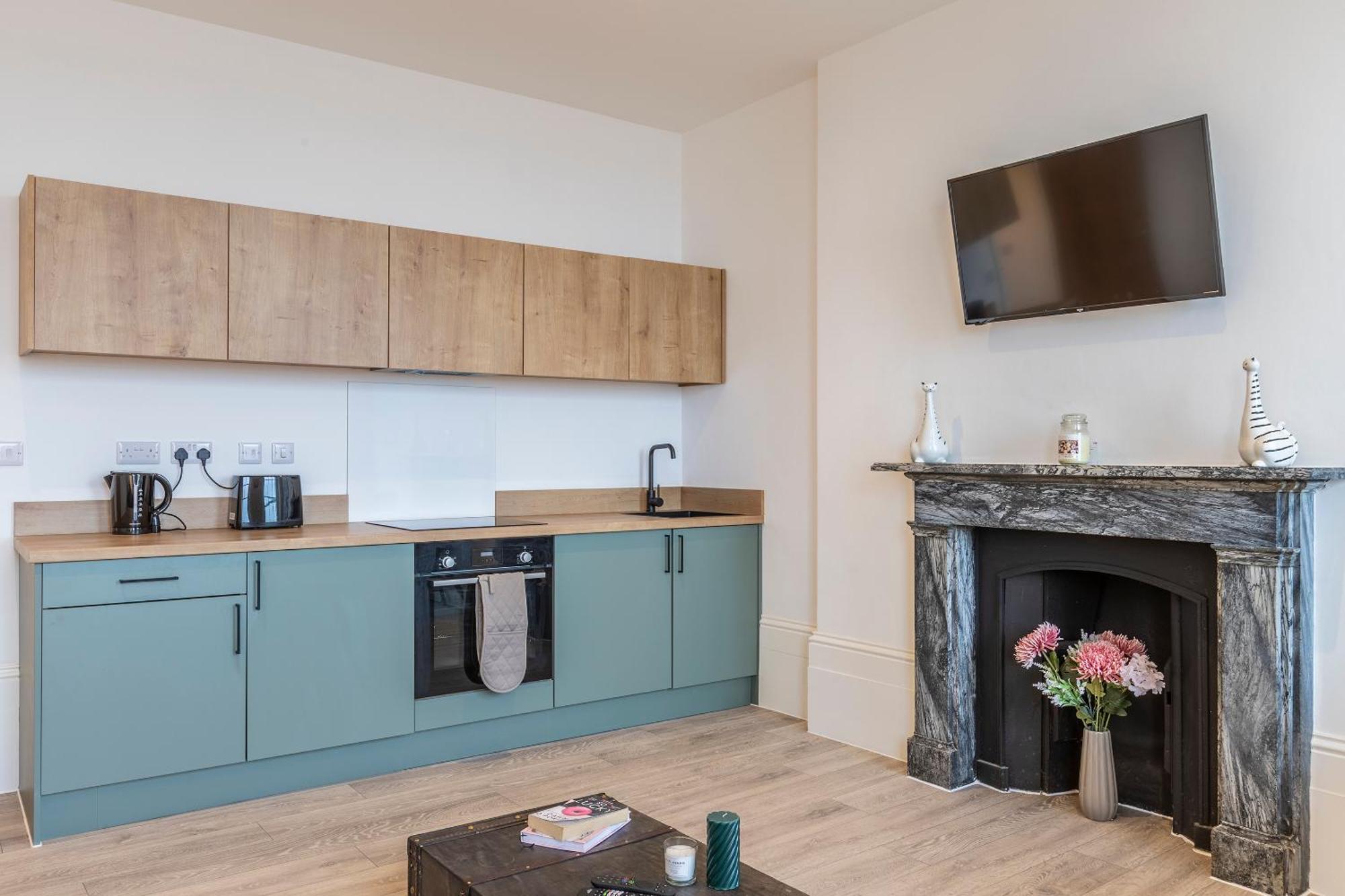 Seaside Serenity: Stylish Sea View Apartments In Herne Bay Exteriör bild